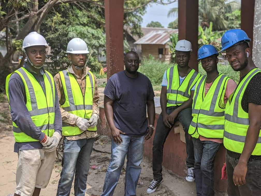 Vectis installation crew